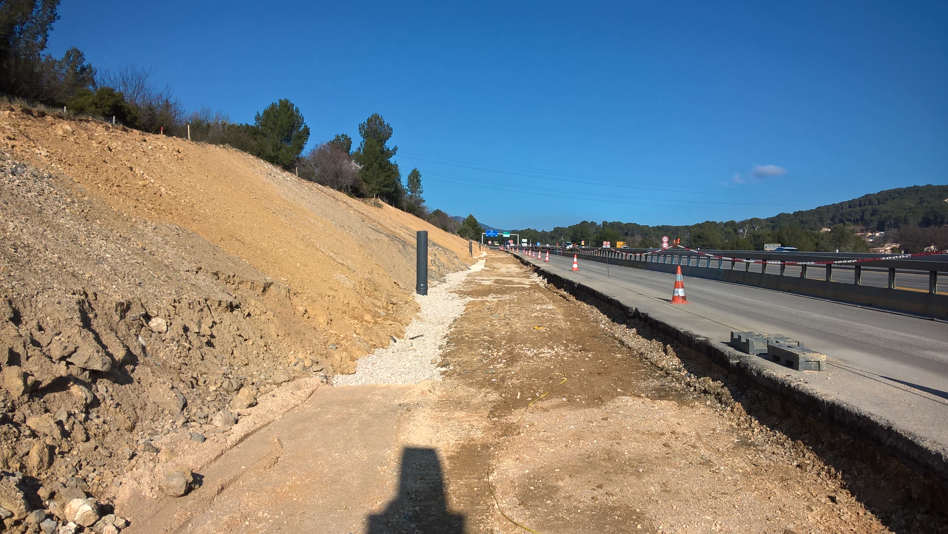 A 52 – Roquevaire (13) – Elargissement section Pas de Trets – Recherche de cavités par géoradar