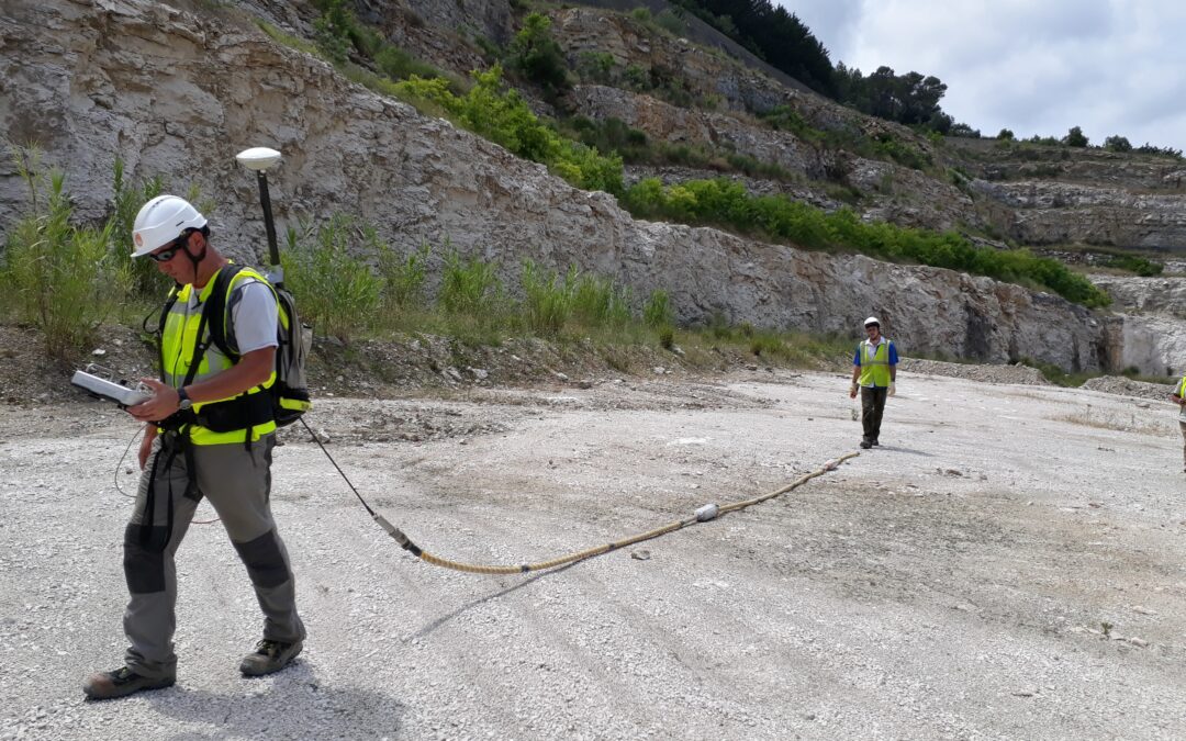Carrière de dolomie à Pont de Peille (06) – Recherche de phénomène de karstification par méthodes du panneau électrique et du géoradar avec antenne TBF